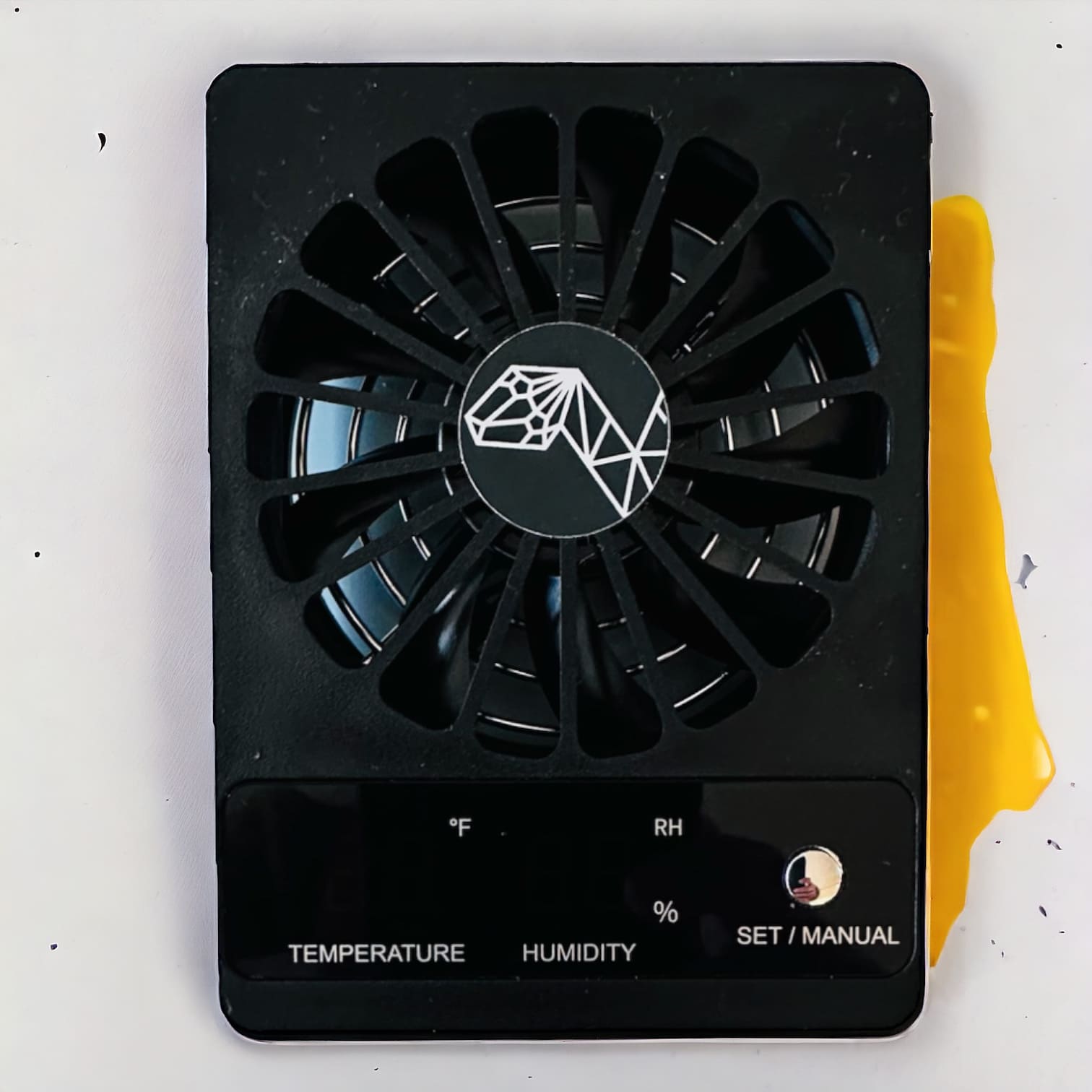 BUNA Smart Fan Automatically maintain temperature and humidity