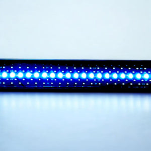 IDA – hållbar och ultratunn LED-armatur för reptiler och växter